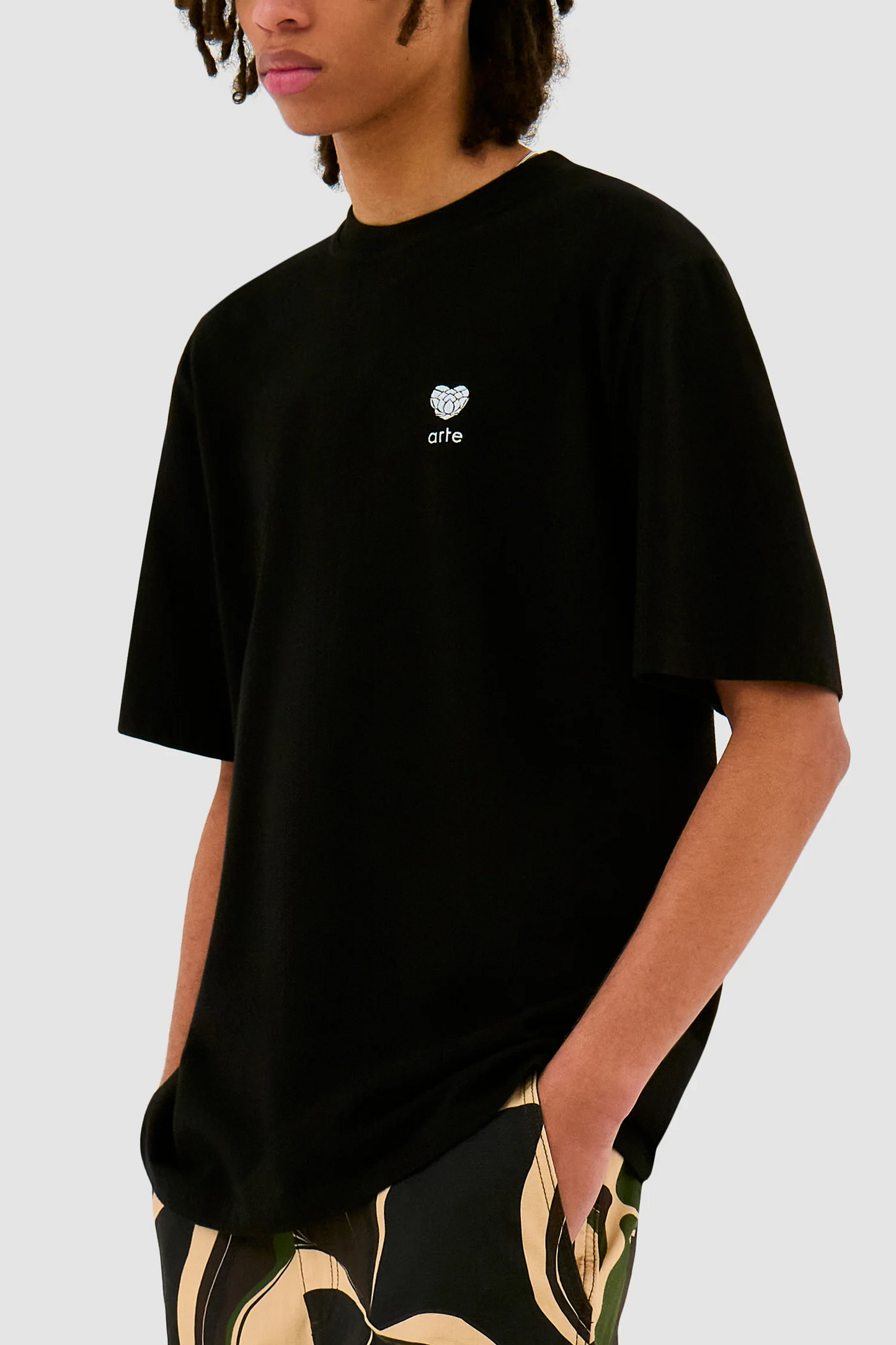 T-Shirt Arte - Heart Logo T-shirt (Black)