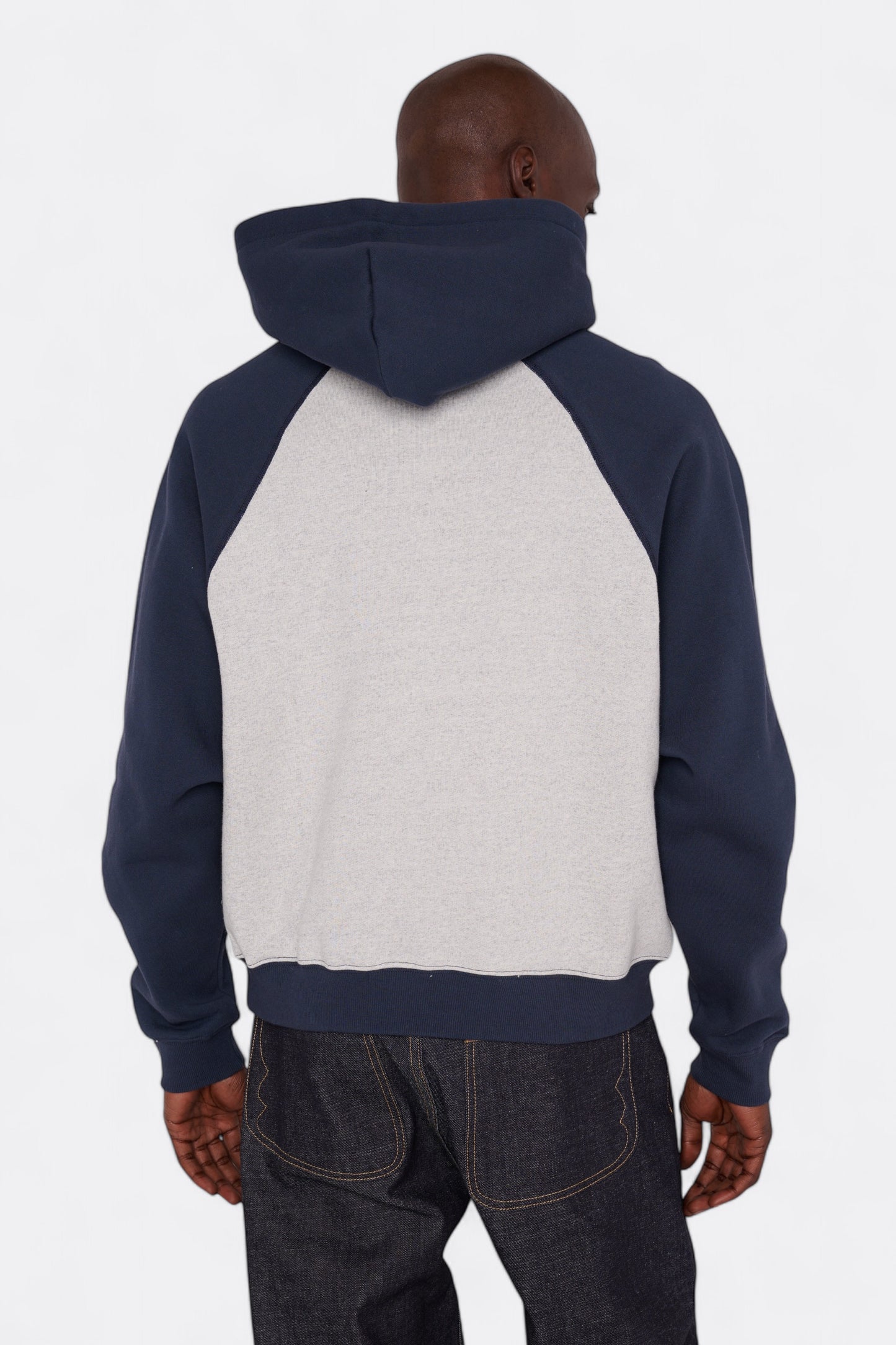 Sweatshirt à Capuche Brain Dead - Fleece Logo Head Raglan Hoodie (Oatmeal / Navy)