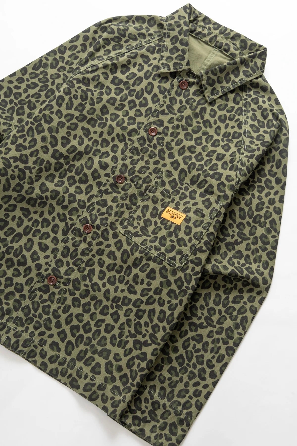 Veste SERVICE WORKS - Patterned Front Of House Jacket (Green Leopard)